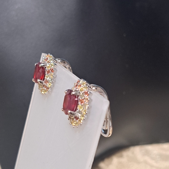 7x5mm Oval cut ruby w multicolored sapphire accent 925 w 14kwgp NWT - Picture 2 of 8